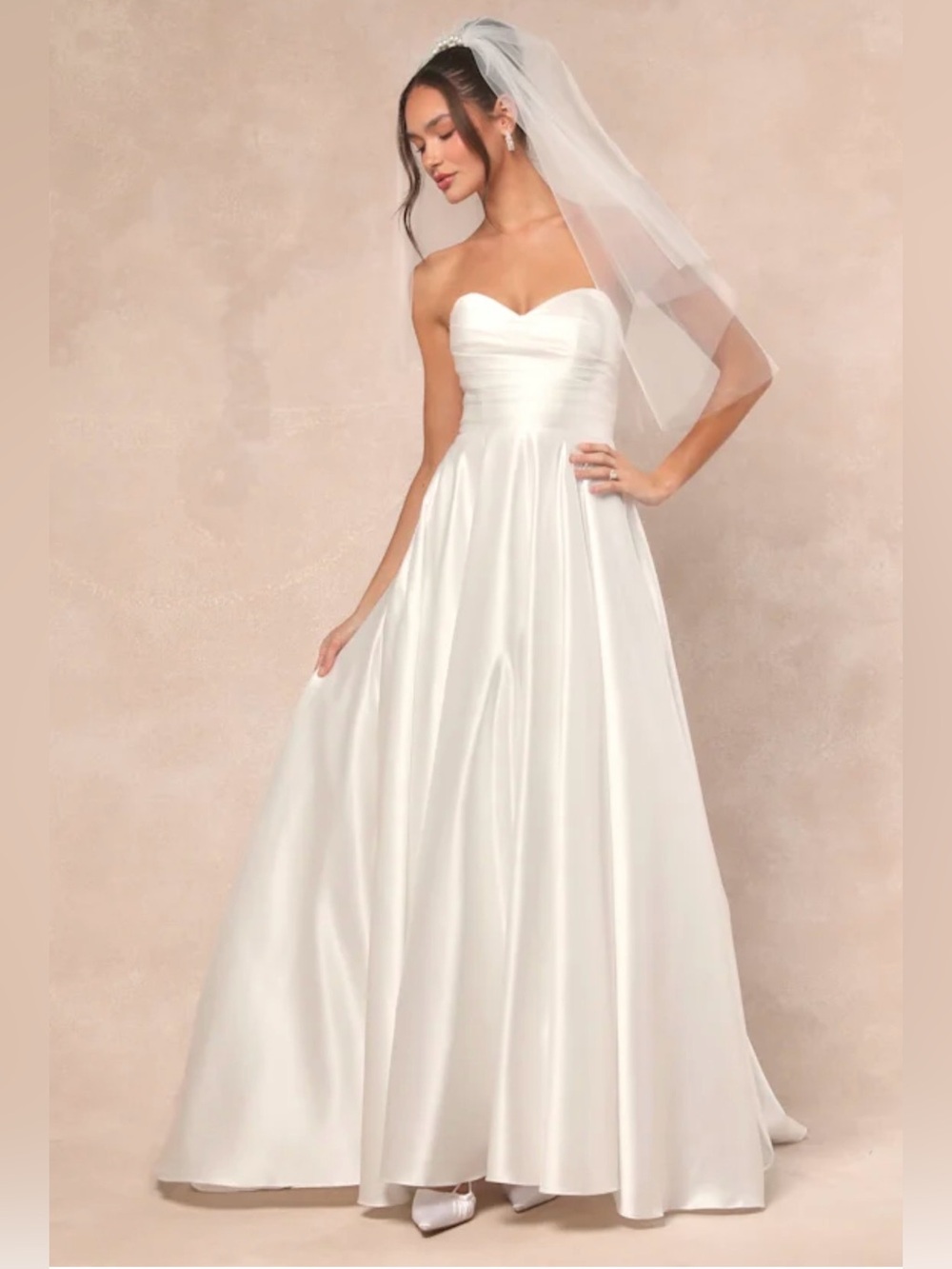 NWT Lulu's KHALIDA White Strapless Satin Sweetheart Wedding Gown Size Small